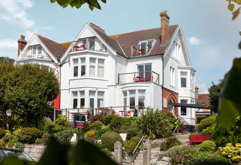 Chelsea House, a stylish retro-chic bed & breakfast in Falmouth, Cornwall