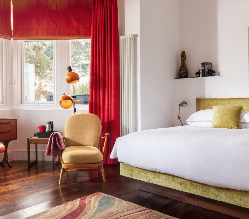 Extended – 3 Nights for the Price of 2!-min
